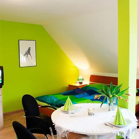 Hof Esterau - Blau-gruen Apartment Heuerstorf