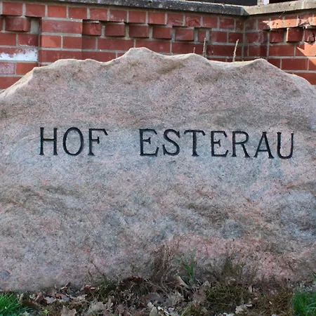 Hof Esterau - Blau-gruen